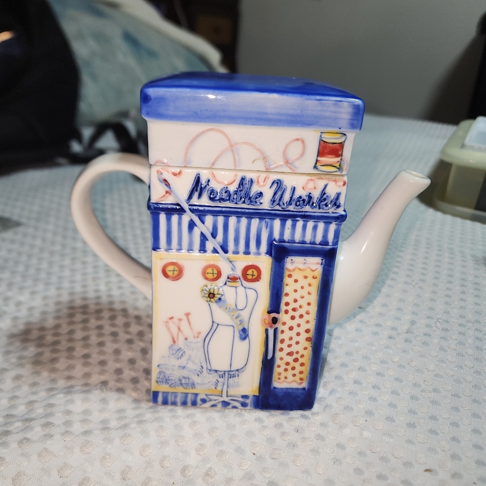 VINTAGE STOREFRONT 3D TEAPOT 2 SIDED NEEDLE WORKS DECORATIVE TEAPOT DECOR
